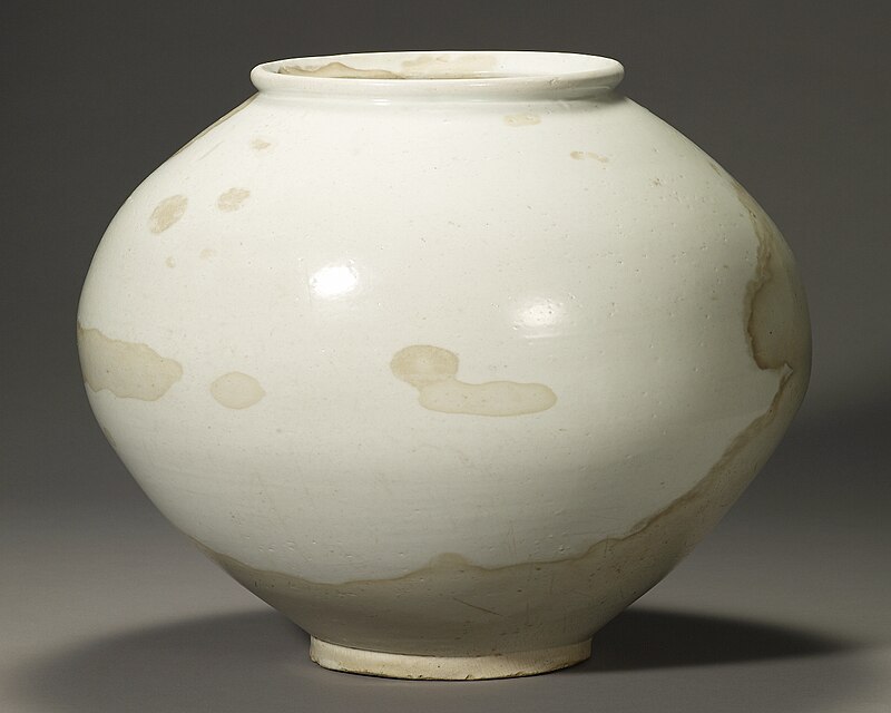 Moon Jar (Dalhangari)