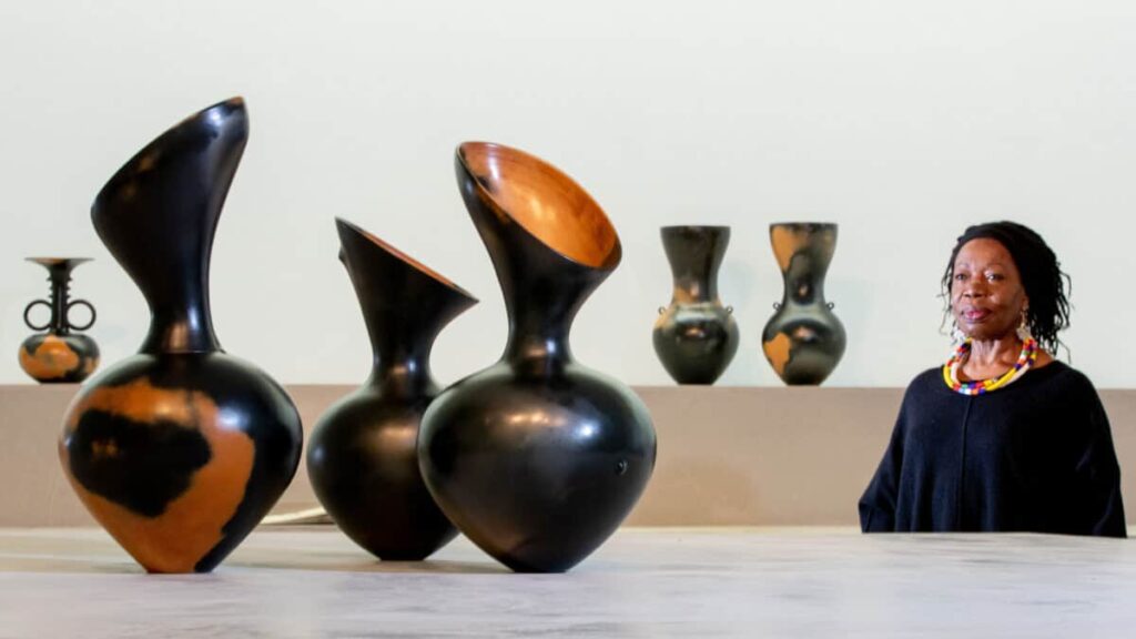 Vases de Magdalene Odundo