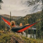 slow life femme hamac montagne nature